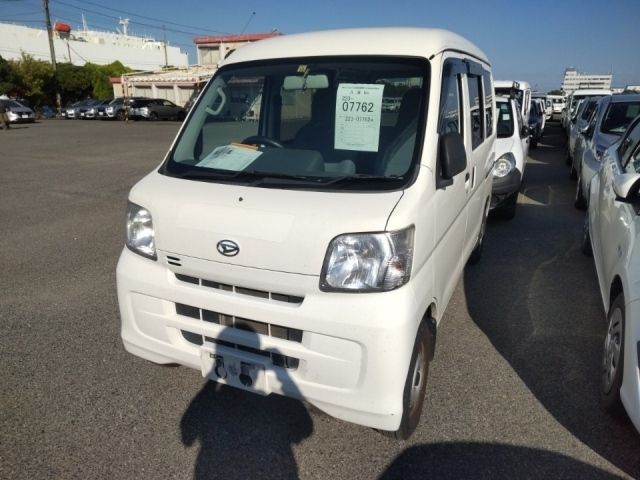 7762 Daihatsu Hijet van S321V 2017 г. (LUM Kobe Nyusatsu)